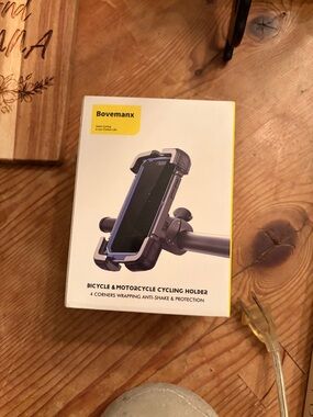 NWT In Box - Anti Shake Bicycle & Motorcycle Phone Mount Holder